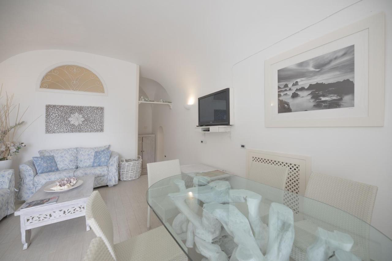 Capri Center Holidays Екстериор снимка