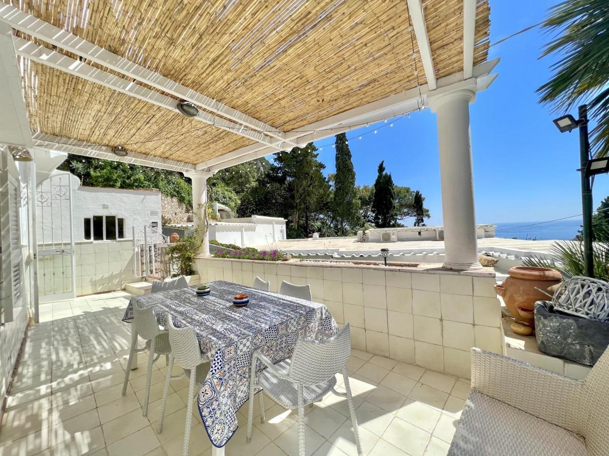 Capri Center Holidays Екстериор снимка